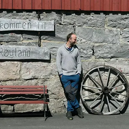Semesterbostad Hogda - Royland Gard Engesland